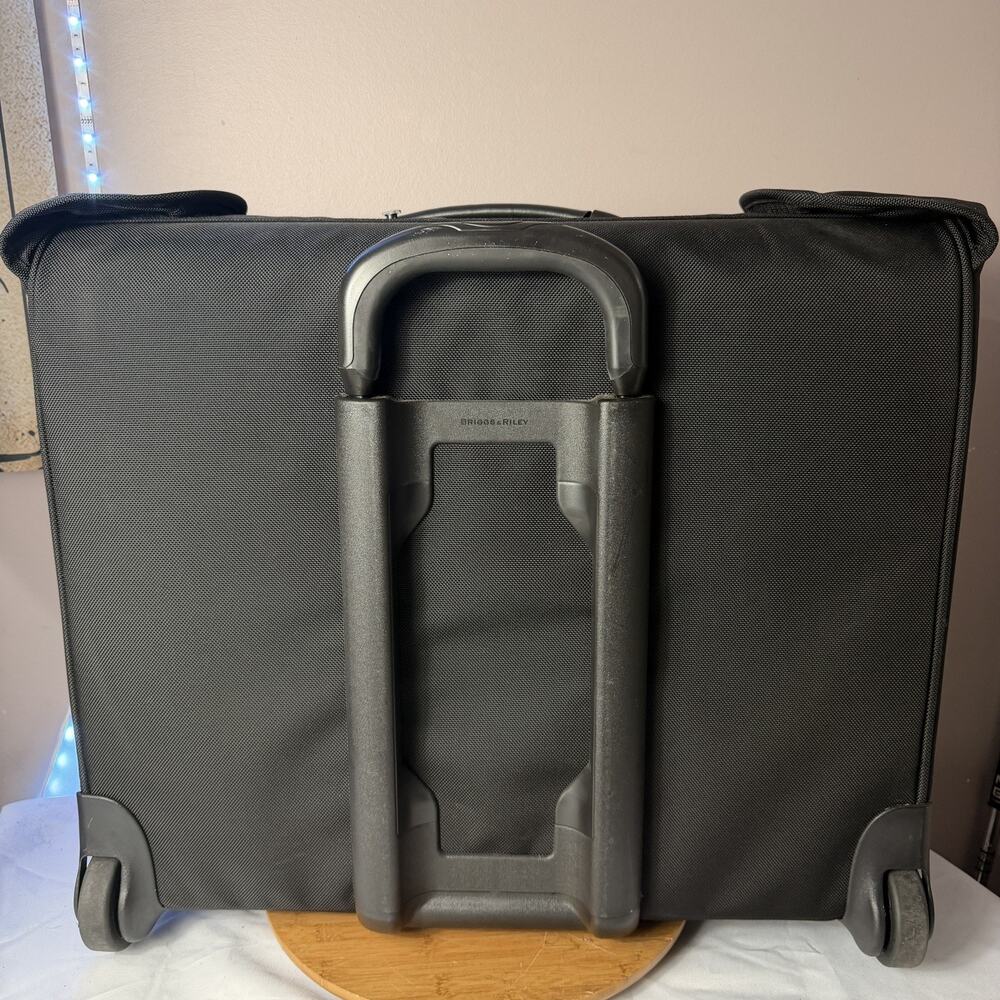 BRIGGS & RILEY ‘Baseline’ Black Nylon Deluxe 2-Wheeled Garment Bag - Picture 2 of 11